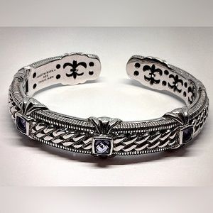 listing-status-banner